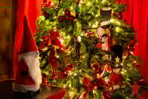 albero di natale addobbato